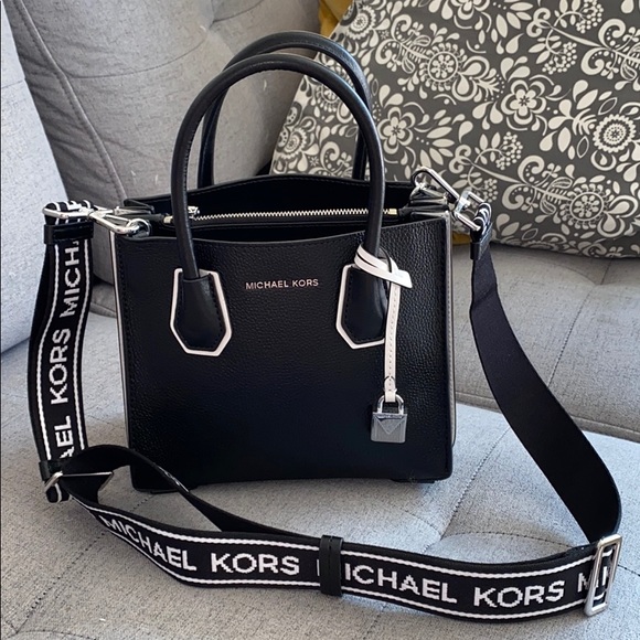 MICHAEL Michael Kors Handbags - Michael Kors Mercer Black/white messenger